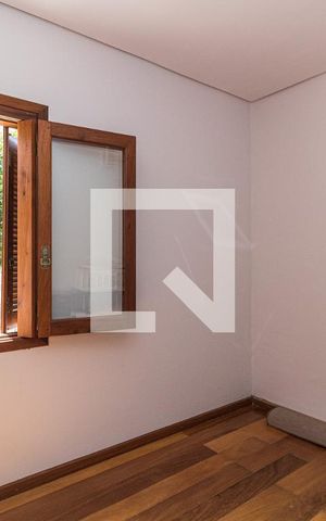 Casa à venda com 420m², 4 quartos e 10 vagasEscritório