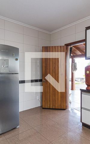 Casa à venda com 420m², 4 quartos e 10 vagasCozinha
