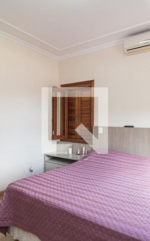Casa à venda com 420m², 4 quartos e 10 vagasQuarto 1 Suite