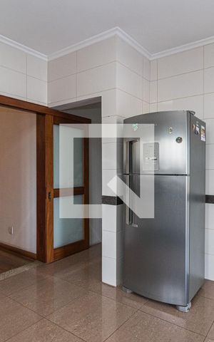 Casa à venda com 420m², 4 quartos e 10 vagasCozinha