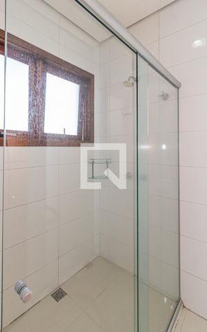 Casa à venda com 420m², 4 quartos e 10 vagasBanheiro Social