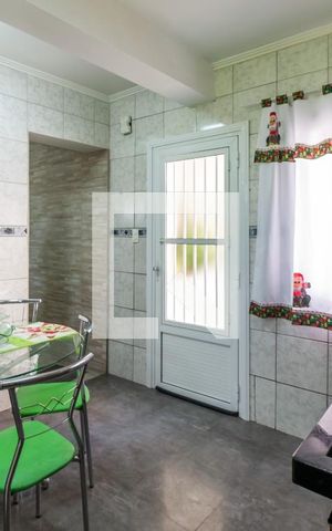 Casa à venda com 275m², 5 quartos e 5 vagasCozinha