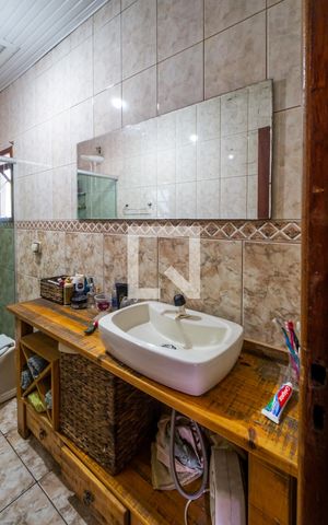 Casa à venda com 275m², 5 quartos e 5 vagasBanheiro
