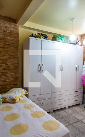 Casa à venda com 275m², 5 quartos e 5 vagasQuarto