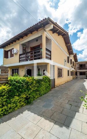 Casa à venda com 275m², 5 quartos e 5 vagasÁrea externa
