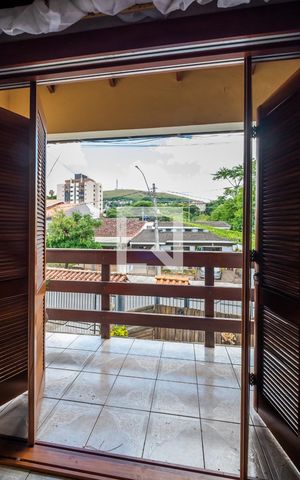 Casa à venda com 275m², 5 quartos e 5 vagasVaranda