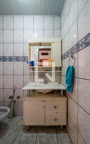 Casa à venda com 275m², 5 quartos e 5 vagasBanheiro