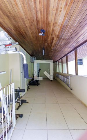 Casa de condomínio à venda com 490m², 6 quartos e 5 vagas Casa de condomínio à venda com 490m², 6 quartos e 5 vagasQuintal