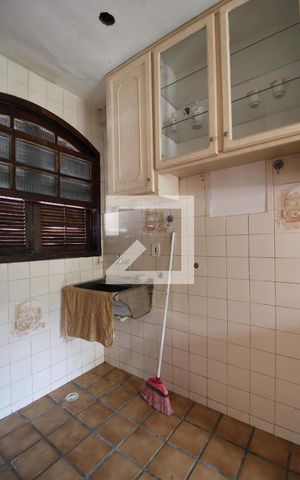 Casa para alugar com 1300m², 3 quartos e 1 vagaCozinha