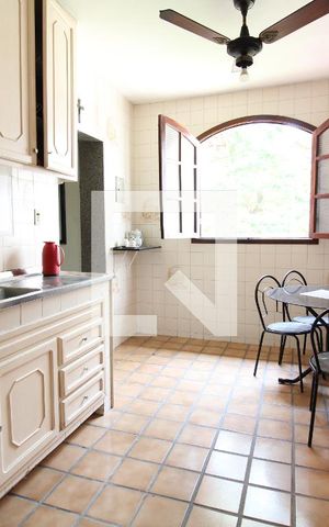 Casa para alugar com 1300m², 3 quartos e 1 vagaCozinha