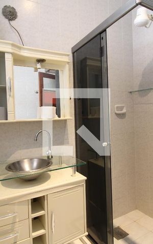 Casa para alugar com 1300m², 3 quartos e 1 vagaBanheiro Social