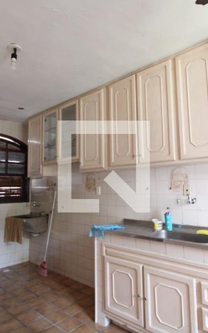 Casa para alugar com 1300m², 3 quartos e 1 vagaCozinha
