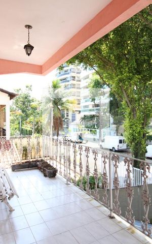 Casa para alugar com 1300m², 3 quartos e 1 vagaVaranda