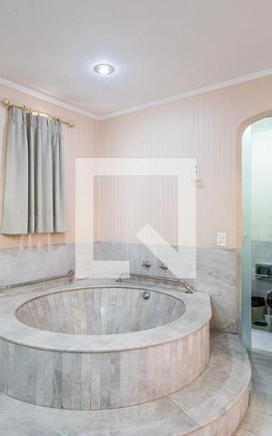 Apartamento para alugar com 149m², 3 quartos e 2 vagasBanheiro da Suíte 2