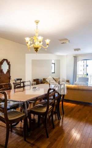 Apartamento para alugar com 149m², 3 quartos e 2 vagasSala