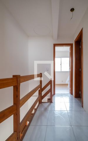 Casa de condomínio à venda com 52m², 2 quartos e 1 vagaCorredor