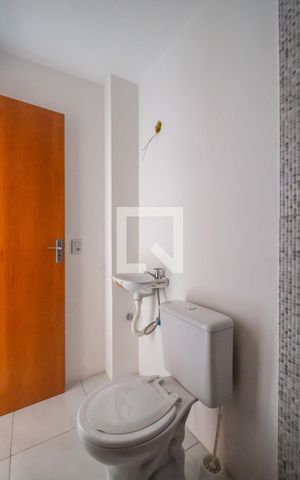 Casa de condomínio à venda com 52m², 2 quartos e 1 vagaBanheiro