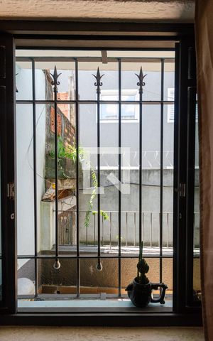 Casa à venda com 200m², 5 quartos e sem vaga Casa à venda com 200m², 5 quartos e sem vagaSala - casa 1