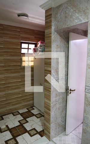 Casa à venda com 260m², 4 quartos e 5 vagasBanheiro da Suíte 1