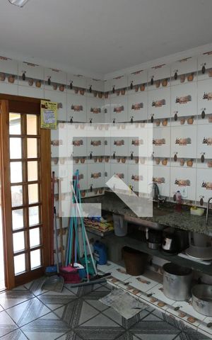 Casa à venda com 260m², 4 quartos e 5 vagasCozinha 2