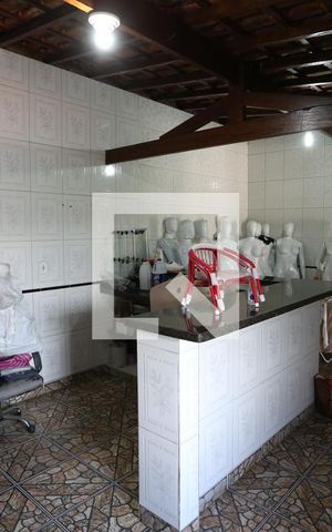 Casa à venda com 260m², 4 quartos e 5 vagasLavanderia