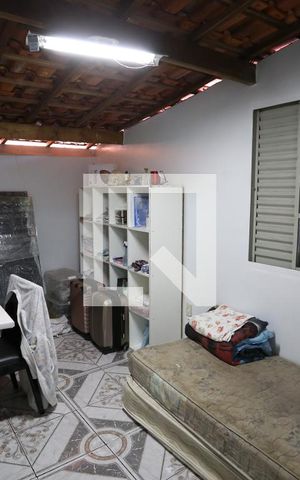 Casa à venda com 260m², 4 quartos e 5 vagasEscritório