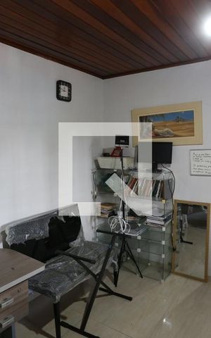 Casa à venda com 260m², 4 quartos e 5 vagasQuarto