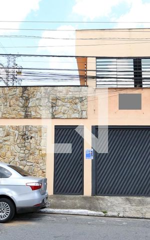 Casa à venda com 260m², 4 quartos e 5 vagasFachada