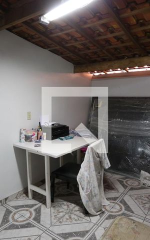 Casa à venda com 260m², 4 quartos e 5 vagasEscritório