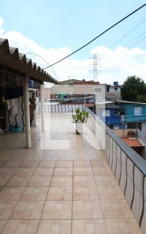 Casa à venda com 260m², 4 quartos e 5 vagasVaranda
