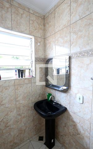 Casa à venda com 260m², 4 quartos e 5 vagasBanheiro da Suíte 4