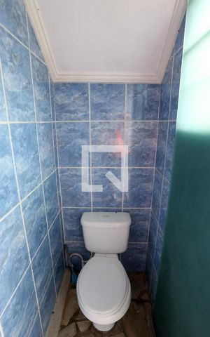 Casa à venda com 260m², 4 quartos e 5 vagasBanheiro da Piscina