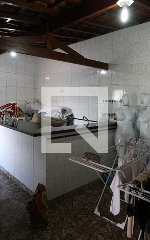 Casa à venda com 260m², 4 quartos e 5 vagasLavanderia