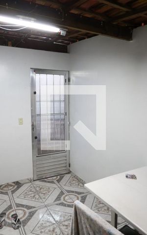 Casa à venda com 260m², 4 quartos e 5 vagasEscritório