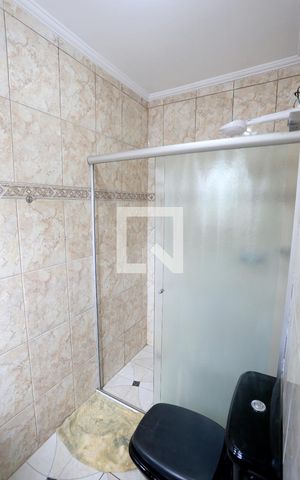 Casa à venda com 260m², 4 quartos e 5 vagasBanheiro da Suíte 4