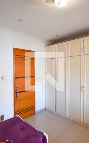 Casa à venda com 450m², 6 quartos e 1 vaga Casa à venda com 450m², 6 quartos e 1 vagaQuarto 1 do 2 andar
