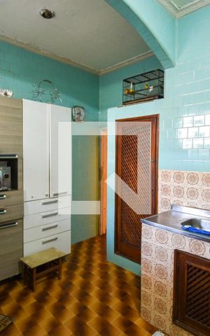 Casa à venda com 450m², 6 quartos e 1 vaga Casa à venda com 450m², 6 quartos e 1 vagaCozinha do 1 andar