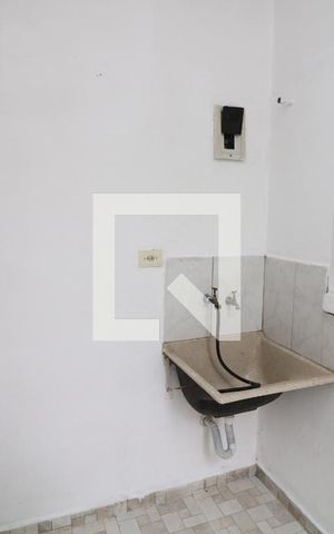 Casa para alugar com 45m², 1 quarto e sem vagaÁrea de Serviço