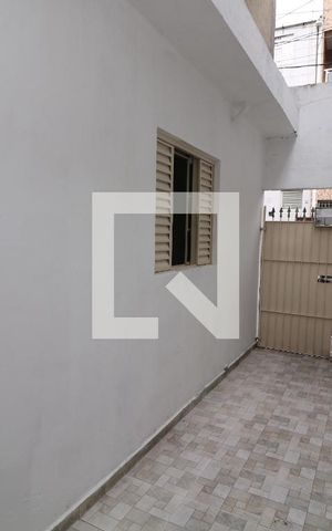 Casa para alugar com 45m², 1 quarto e sem vagaÁrea de Serviço