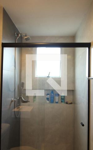 Apartamento à venda com 97m², 2 quartos e 2 vagasBanheiro