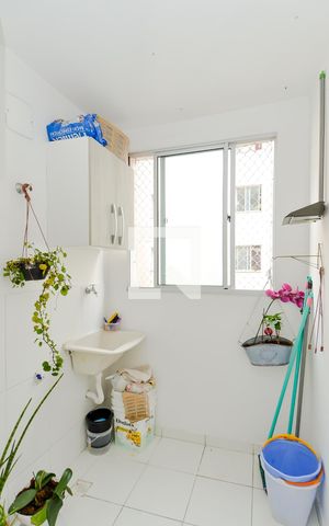 Apartamento para alugar com 45m², 2 quartos e 1 vagaÁrea de Serviço