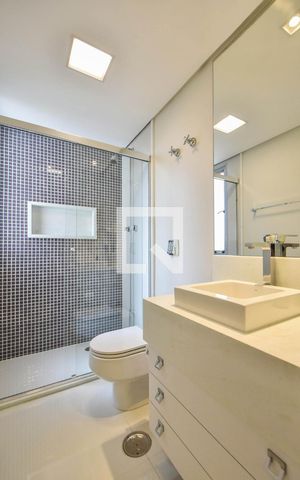 Apartamento à venda com 128m², 3 quartos e 2 vagasBanheiro 02