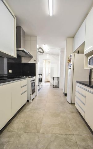 Apartamento à venda com 128m², 3 quartos e 2 vagasCozinha 