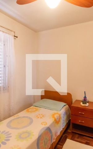 Casa à venda com 145m², 5 quartos e 2 vagas Casa à venda com 145m², 5 quartos e 2 vagasQuarto 1