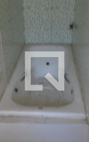 Casa de condomínio à venda com 130m², 2 quartos e sem vagaBanheiro da Suíte