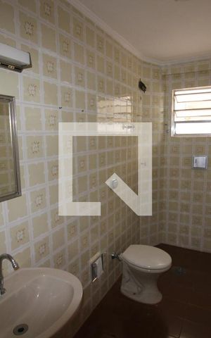Apartamento à venda com 76m², 2 quartos e 1 vagaBanheiro