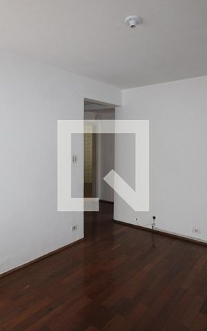 Apartamento à venda com 76m², 2 quartos e 1 vagaSala