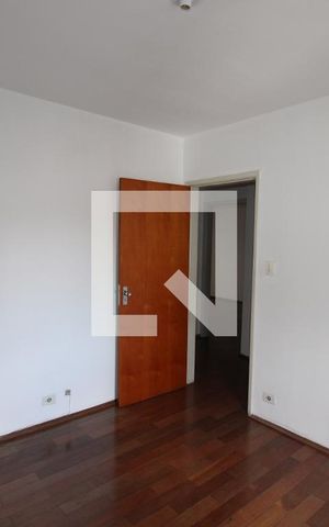 Apartamento à venda com 76m², 2 quartos e 1 vagaQuarto 2
