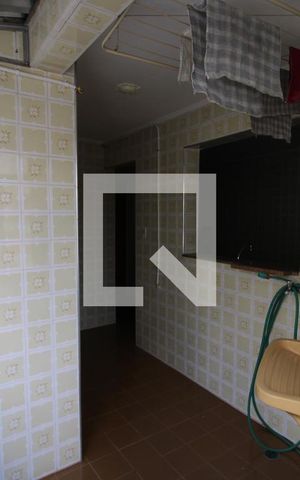 Apartamento à venda com 76m², 2 quartos e 1 vagaÁrea de Serviço