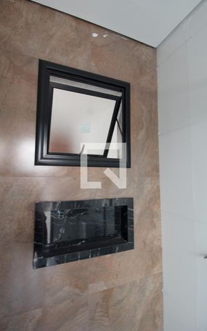 Casa para alugar com 374m², 5 quartos e 4 vagasBanheiro Externo